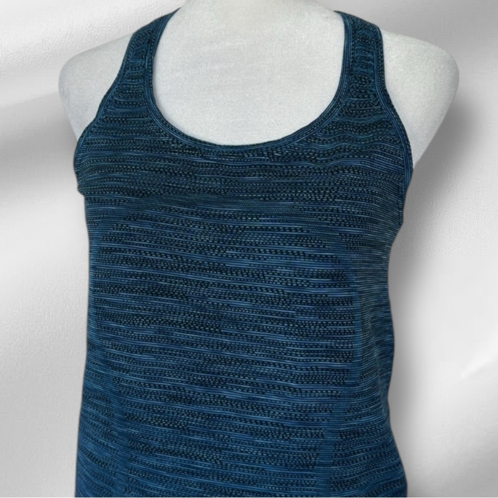 Lululemon Swiftly Tech Racerback 2.0 - Picture 3 of 13